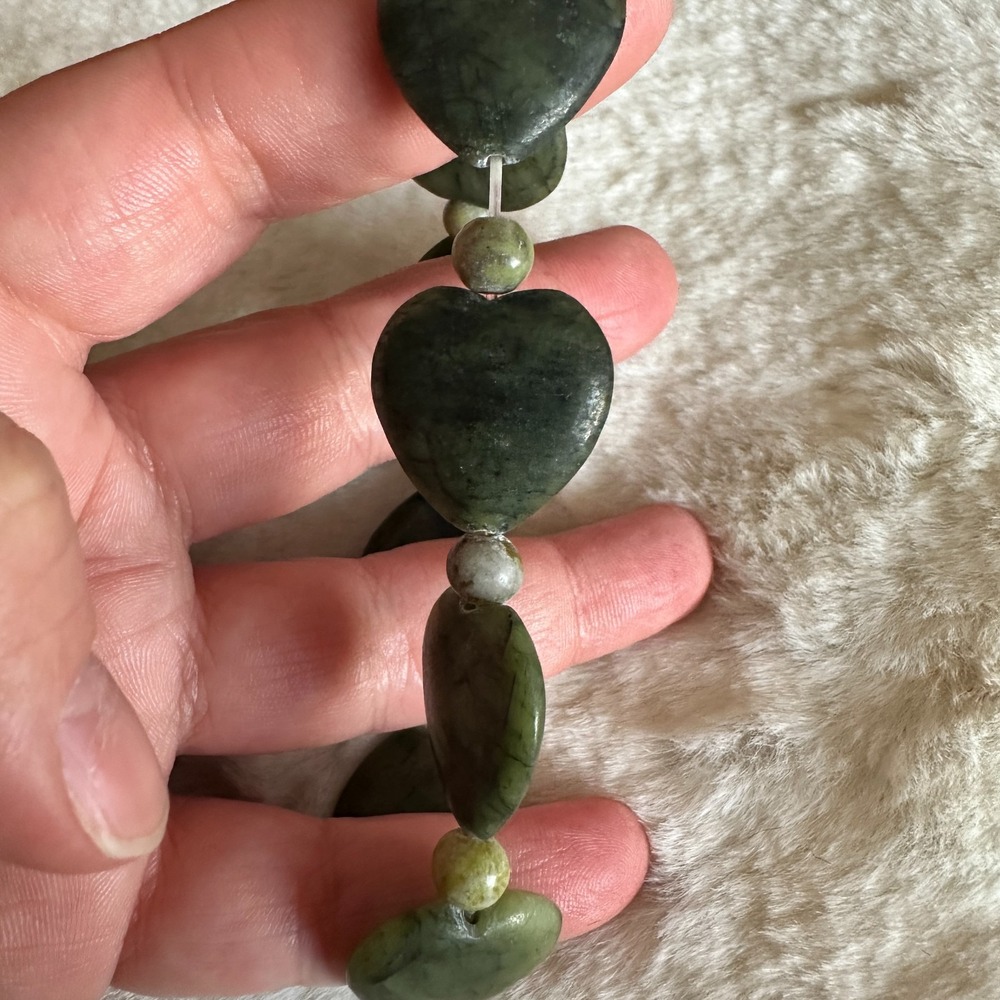 Green Stone Nephrite Serpentine Jade Bracelet Heart Bead Stretch Boho Jewelry - Picture 4 of 4